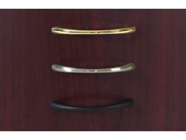 Drawer pulls come in brass, brushed chrome, or ebony.